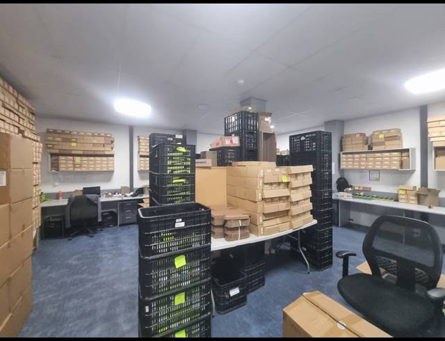 520M² WAREHOUSE TO LET IN AIRPORT INDUSTRIA